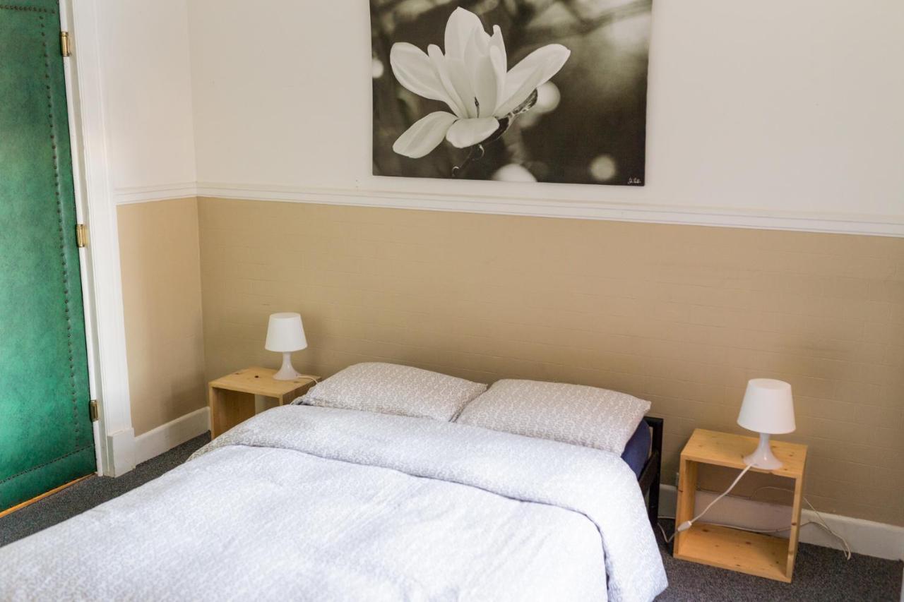 Le 9 Et Demi Montreal Ngoại thất bức ảnh